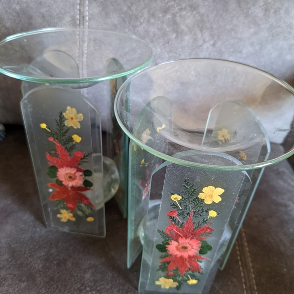 Set of 2 Glass Candle Warmers with Dried Flowers - Picture 3 of 3